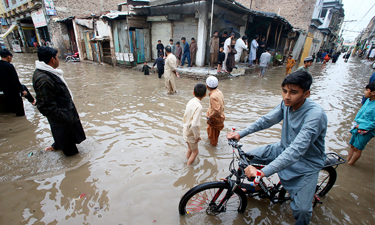 Lightning, downpours kill 41 people across Pakistan