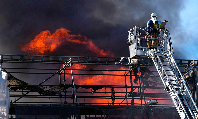 Massive fire engulfs Copenhagen's historic stock exchange