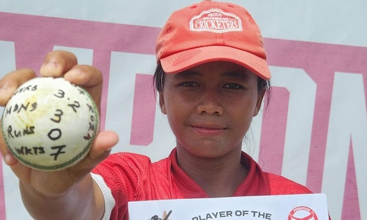 Indonesian off-spinner takes seven wickets for no runs in record T20 effort