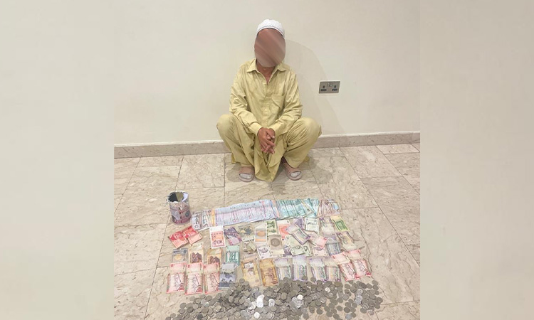 Dubai Police apprehend over 900 beggars, street vendors and illegal workers