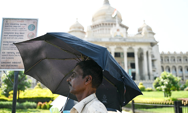 Two people die in Kerala as heatwave scorches Indian states