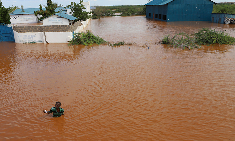 Floods kill at least 42 in central Kenya after dam bursts