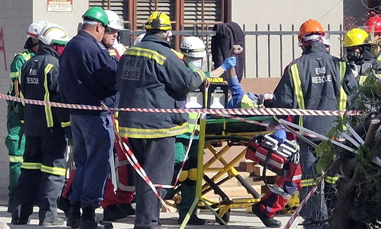 'Miracle' survivor found 5 days after S.Africa building collapse 