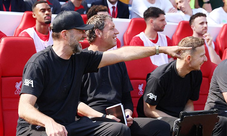 Klopp receives emotional farewell tribute from Liverpool fans