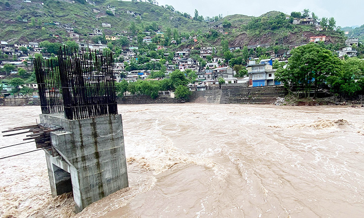 Pakistan records its ‘wettest April’ since 1961 with above average rainfall