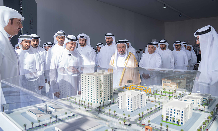 Sheikh Sultan lays foundation for 2 complexes in Mahdub