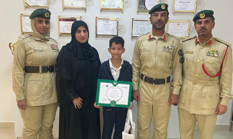 Dubai Police recognise student’s honesty