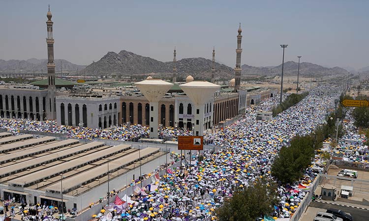 Sheikh Maher urges Muslims to forge unity in Hajj sermon