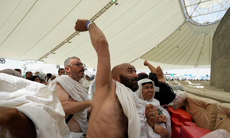 Pilgrims stone devil as they wrap up Hajj in deadly heat 