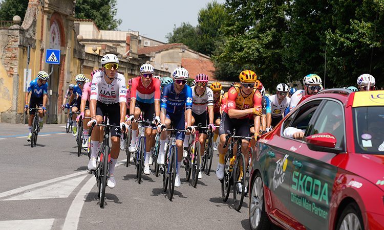 Tour de France sets off from Florence in searing heat