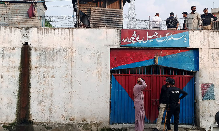 18 inmates flee a prison after overpowering guard in Pakistan's Poonch district