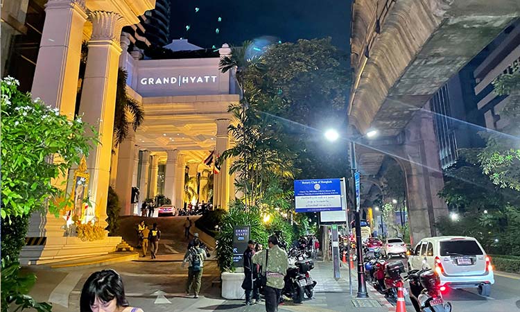 Six found dead in Bangkok hotel room