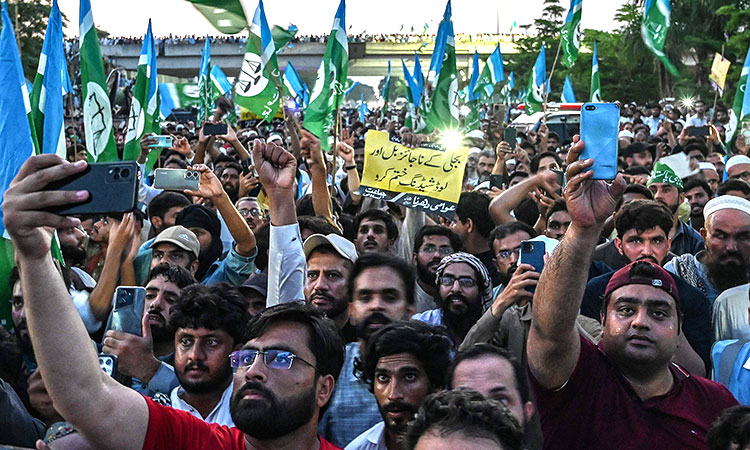 Key Pakistani Islamist party begins sit-in to protest increase in electricity bills