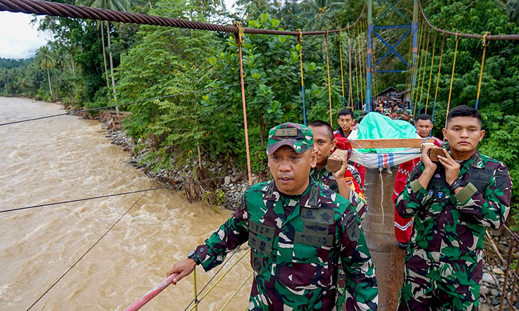 Death toll from landslide at Indonesian mine rises to 17