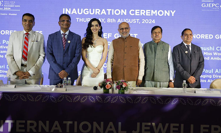 Miss World Manushi Chhillar inaugurates GJEPC’s India International Jewellery Show Premiere 2024