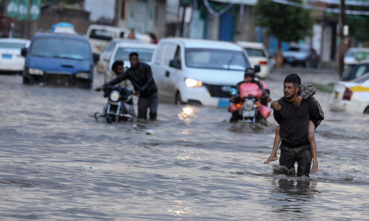 24 missing after heavy floods in Yemen