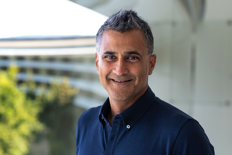 Apple appoints Indian-origin Kevan Parekh as its new Chief Financial Officer