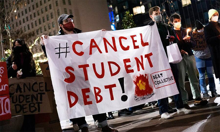 Stop saying student debt relief is for the rich