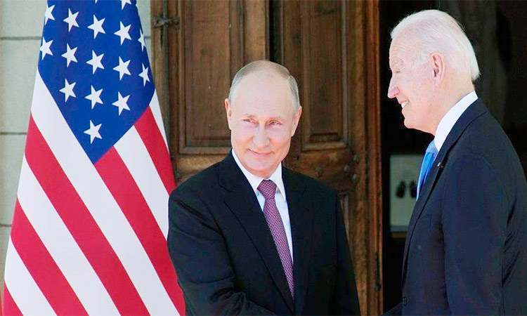 Russia, America avoid conflict over Ukraine