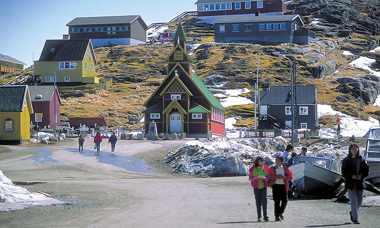 Greenland conscious on tourism as icebergs melt