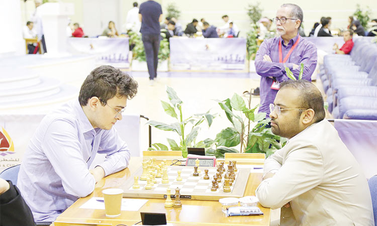 Holder Chithambaram and Vahap share  Masters division lead at Dubai chess meet