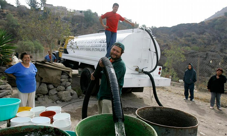 Water scarcity in Mexico City divides rich and poor