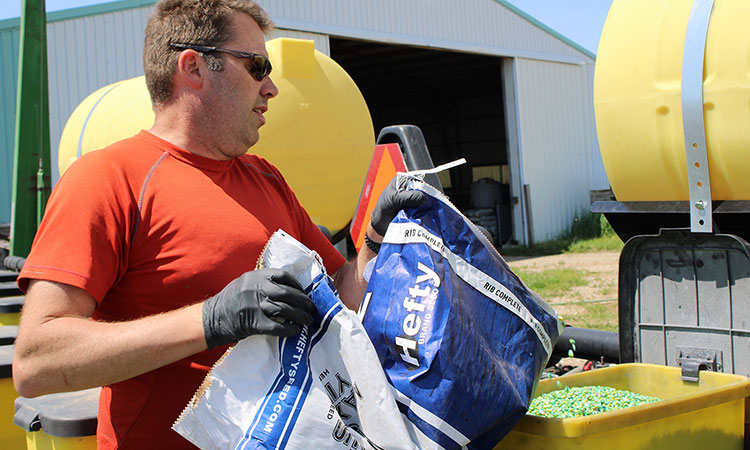 Therapists learn how to help farmers cope with stress