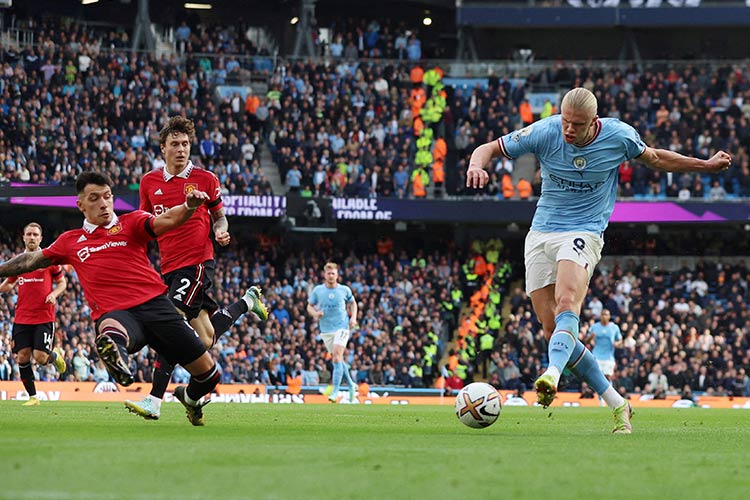 Haaland, Foden hat-tricks help Man. City thrash Man. United 6-3 