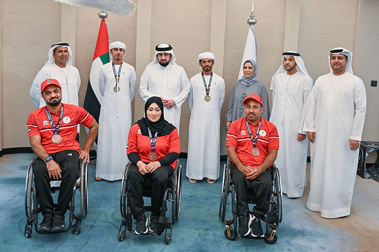 Sheikh Ahmed meets UAE medal winners of the 5th Islamic Solidarity Games