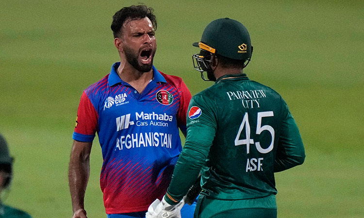 Asia Cup: Asif Ali, Fareed Ahmad engage in ugly mid-pitch altercation during Super 4 clash