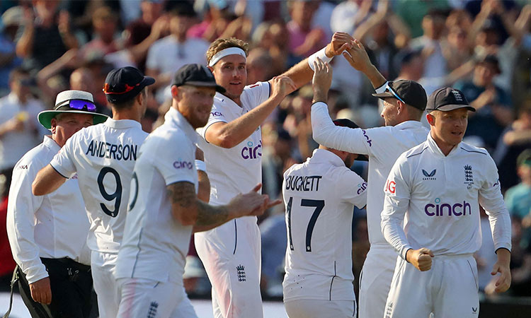 Broad revives England's victory bid in Ashes opener