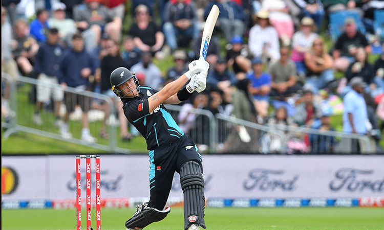 Finn Allen slams record-equalling 16 sixes as New Zealand beat Pakistan in 3rd T20 by 45 runs