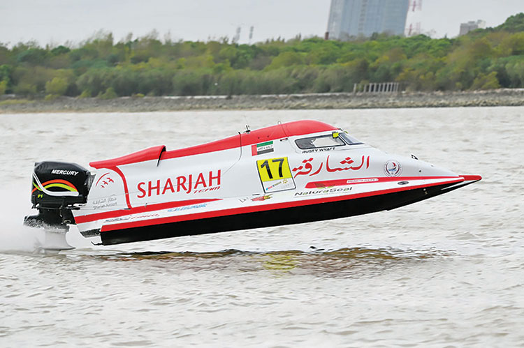 Wyatt leads the way as F1H2O World   Championship heads to Zhengzhou