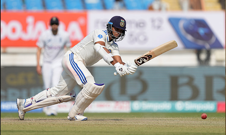 Jaiswal ton puts India in total command against England as lead swells to 322 runs