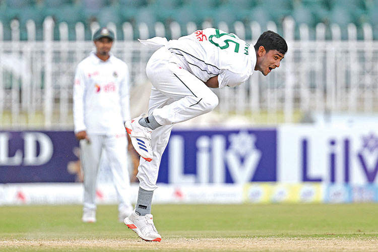 Rain halts Bangladesh’s bid for clean sweep   after Pakistan’s batters falter in 2nd Test